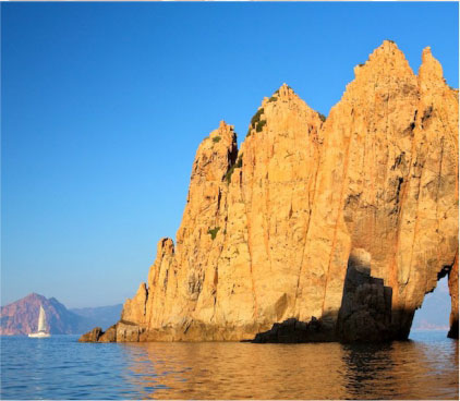 Calanques de Piana vom Meer aus