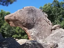 The Tête de Chien rock, a granite formation shaped like a dog's head, above Porto
